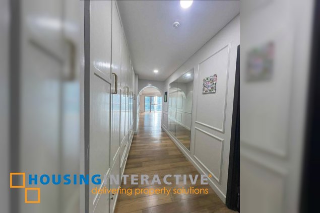 2br unit for sale in one serendra
