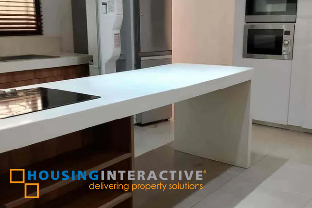 2-storey house for lease in san lorenzo village