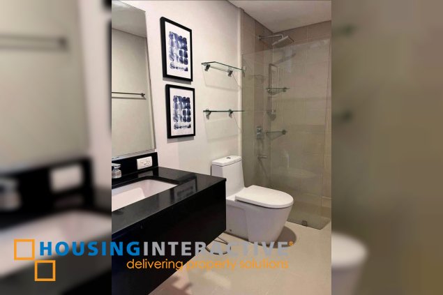 1 bedroom unit for lease/rent in kroma tower, makati