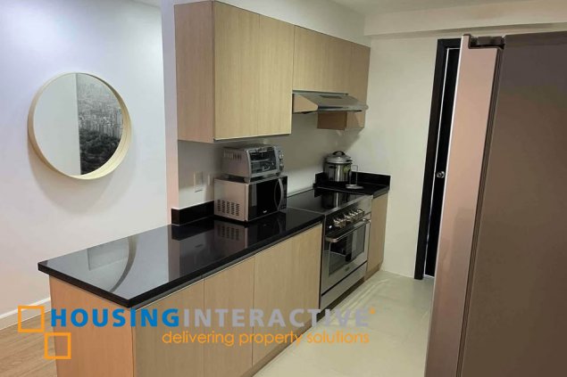 for rent: 3 bedroom unit in the veranda at arca south