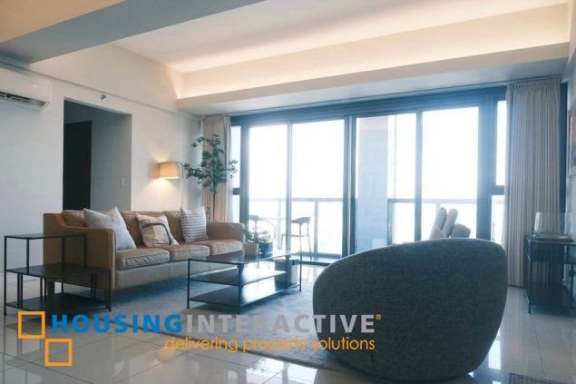 4br penthouse unit with parking for lease in uptown ritz residence