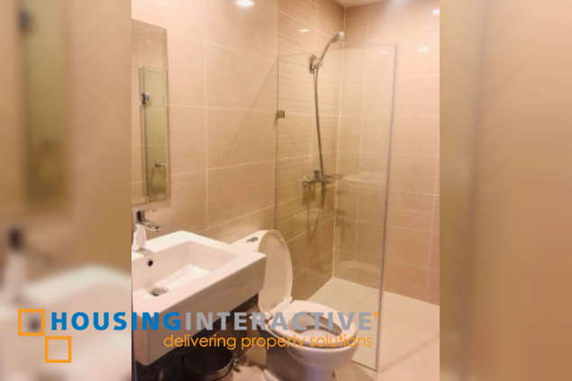 furnished 2br unit for sale in 81 newport boulevard
