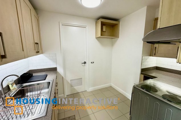 condominium for rent in one rockwell - east