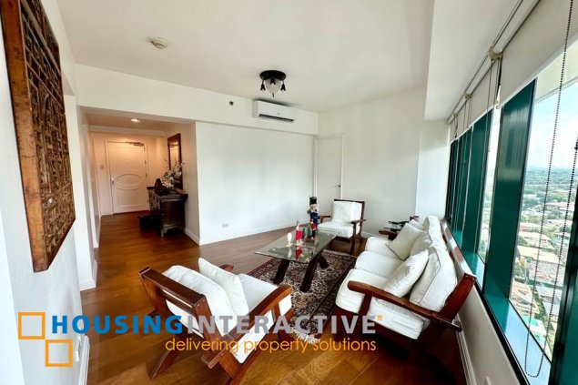 condominium for rent in one rockwell - east