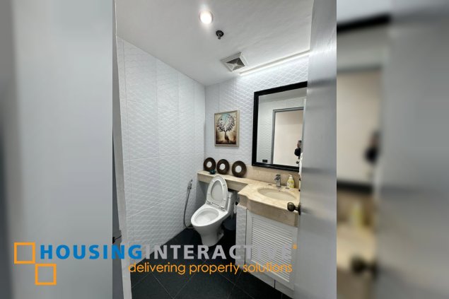 condominium for rent in renaissance 3000