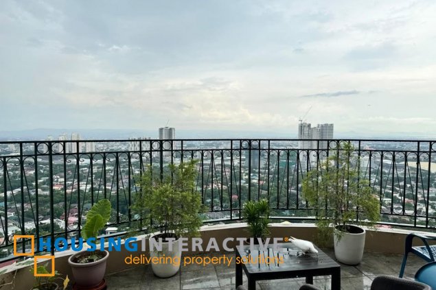 condominium for rent in renaissance 3000