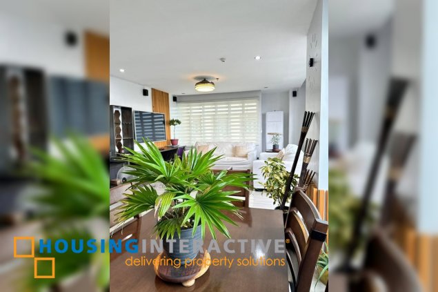 condominium for rent in renaissance 3000