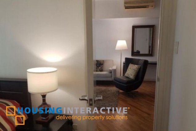 fully furnished 1br unit with parking for rent in joya lofts and towers