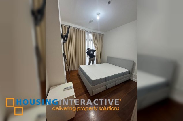 semi-furnished 3br unit with parking for rent in arbor lanes