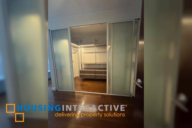 semi-furnished 3br unit with parking for rent in arbor lanes