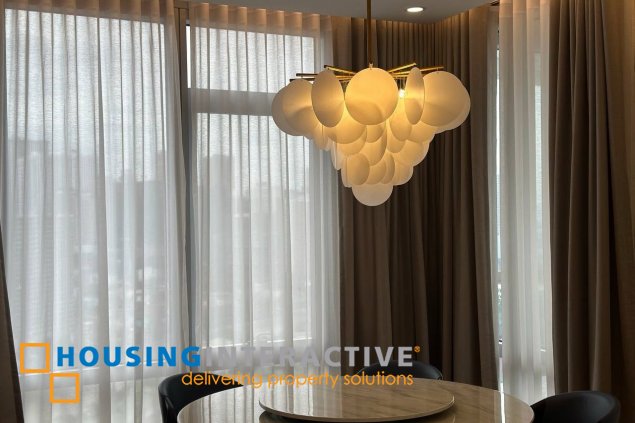 fully furnished 2br unit with parking for lease in edades tower