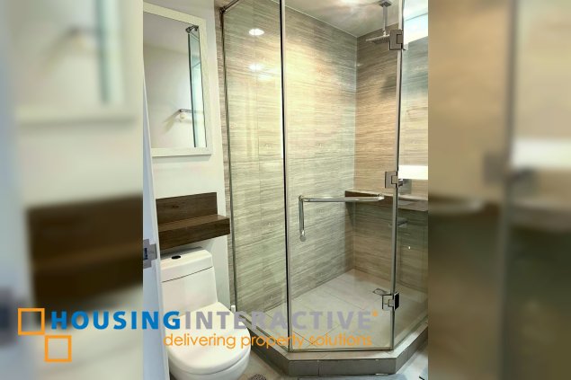 fully furnished 2br unit with parking for lease in proscenium at rockwell