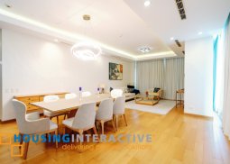 furnished 2br unit with parking for lease in trump tower