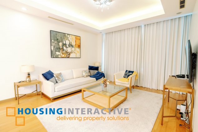 furnished 2br unit with parking for lease in trump tower