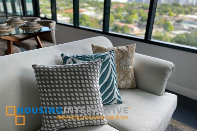 fully furnished 2br unit with parking for rent in one rockwell