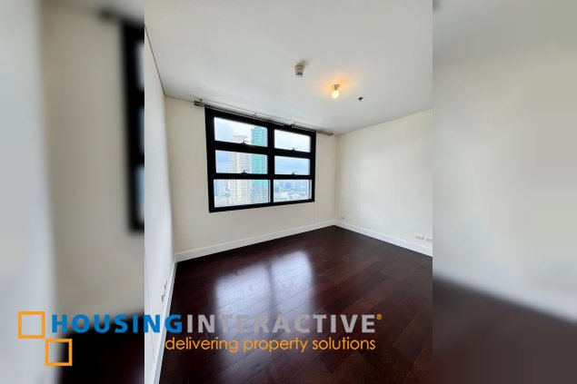 2br unit with parking for sale in garden towers