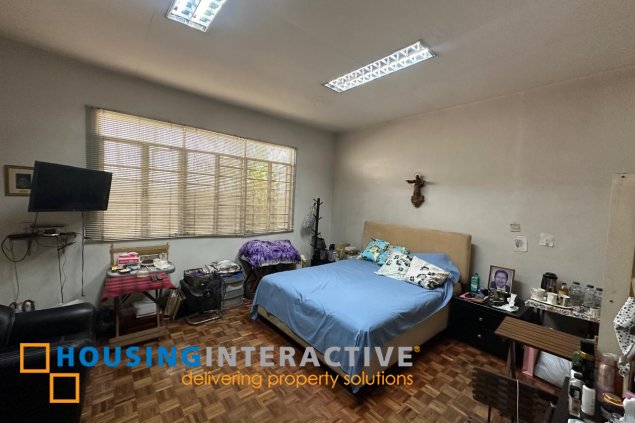 for sale: bungalow house in bel-air 2 makati