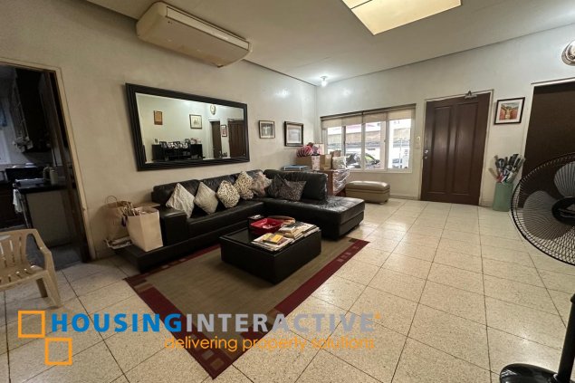 for sale: bungalow house in bel-air 2 makati