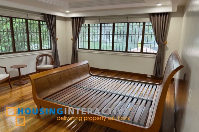 2-storey house for rent in dasmarinas village