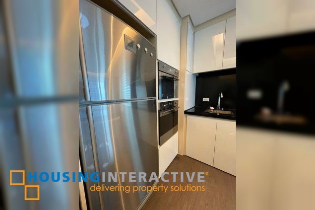 fully furnished 1br unit with parking for sale in alphaland makati place