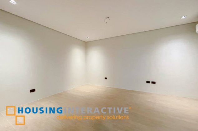 5br house and lot for sale in alabang west, las pinas