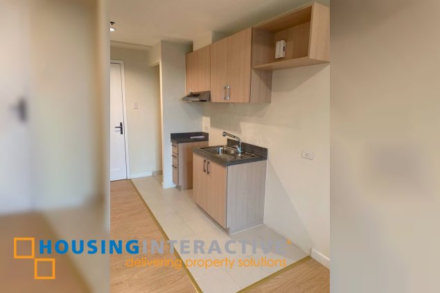 fully furnished 1br unit with parking for sale in the grove by rockwell