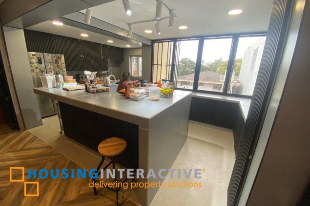 semi-furnished townhouse for sale in lantana heights, quezon city
