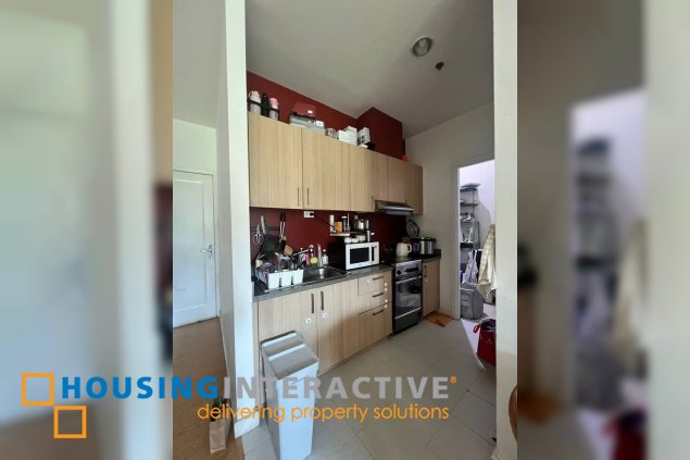 semi-furnished 2br unit with parking for sale in the grove by rockwell