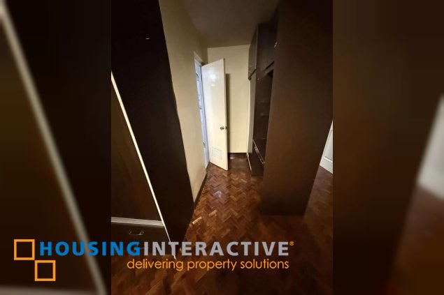 fully furnished 3br unit with parking for sale in acacia estates