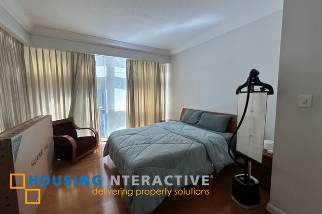 semi-furnished 3br unit for rent in pacific plaza towers