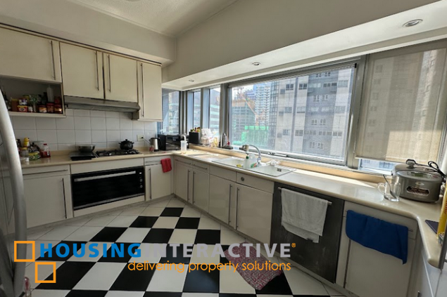 semi-furnished 3br unit for rent in pacific plaza towers
