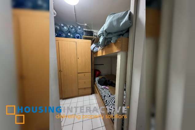 semi-furnished 3br unit for rent in pacific plaza towers