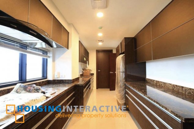 semi-furnished 3br unit with balcony and parking for lease in arya residences