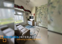 fully furnished 1br unit for sale in the trion towers