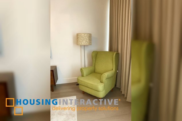 furnished 2br unit with parking for lease in proscenium at rockwell