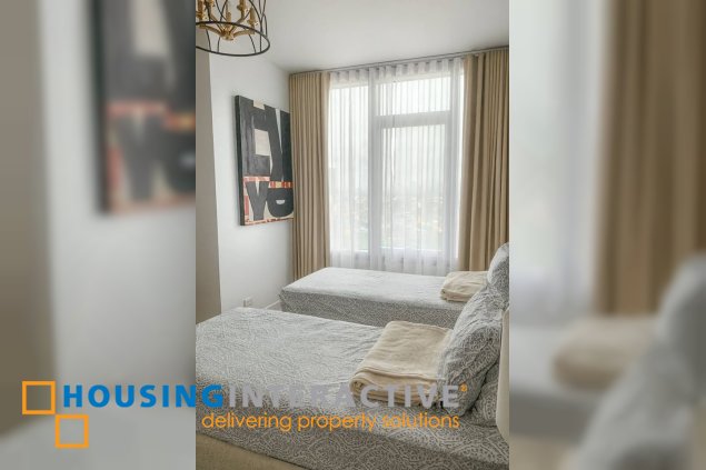furnished 2br unit with parking for lease in proscenium at rockwell