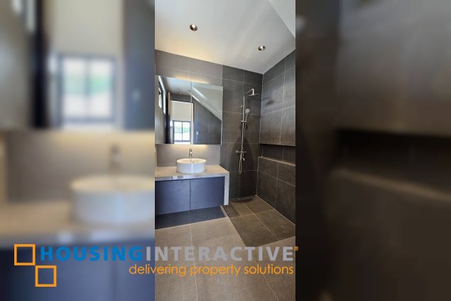 house for sale in bf homes, las pinas