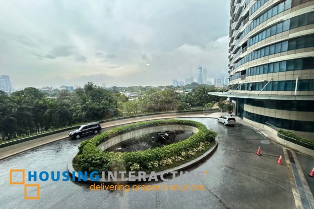 fully furnished 2br unit with parking for lease in one rockwell