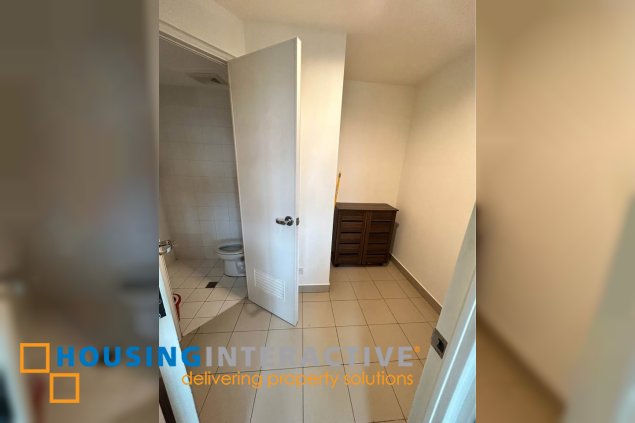 fully furnished 2br unit with parking for lease in one rockwell