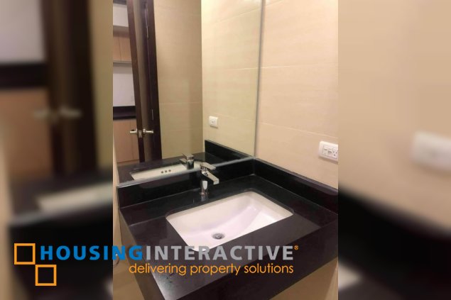 bare studio unit for sale in verve residences