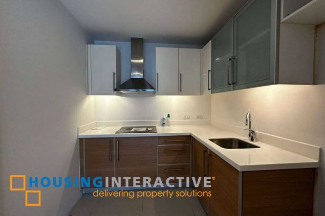 park terraces point tower - 1 bedroom unit condo for sale