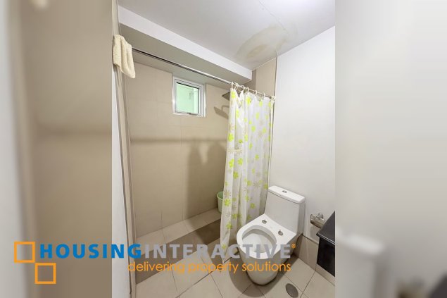 two serendra meranti tower - 1br unit condo for sale
