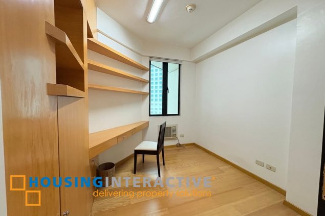 for lease/rent: bonifacio ridge 2br corner unit with den