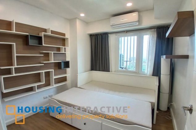 two serendra sequoia 2br with 2 parking condo for sale