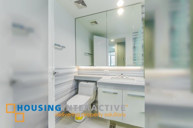 fully furnished 2br unit with parking for lease in proscenium residences