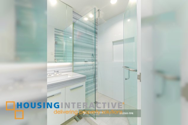 fully furnished 2br unit with parking for lease in proscenium residences