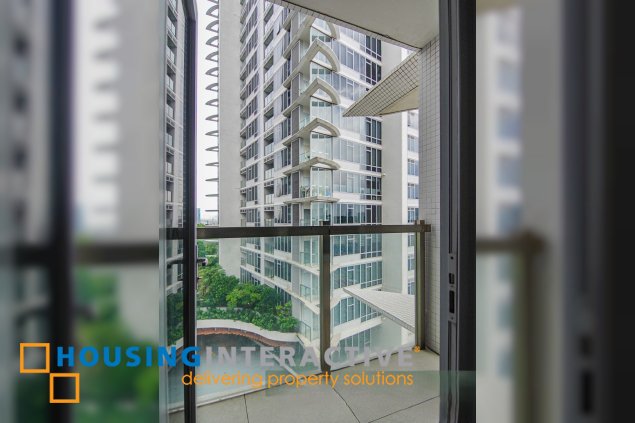 fully furnished 2br unit with parking for lease in proscenium residences