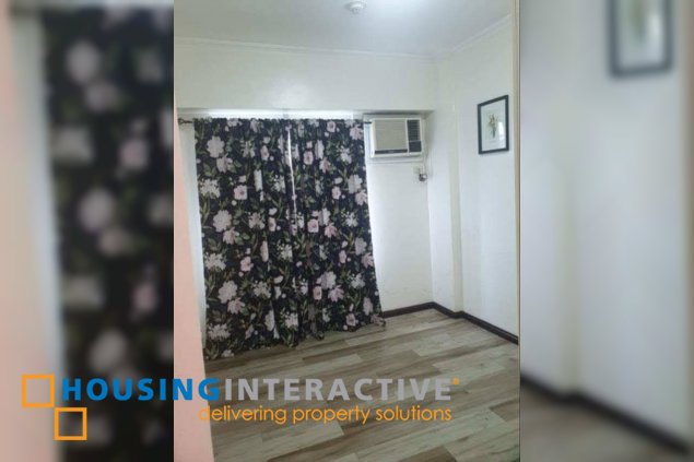 2br unit with parking for sale in two serendra