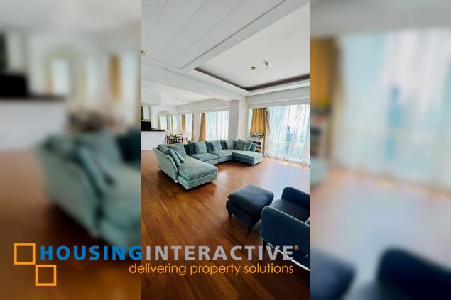 2br condo unit with 2 parking for sale in raffles residences