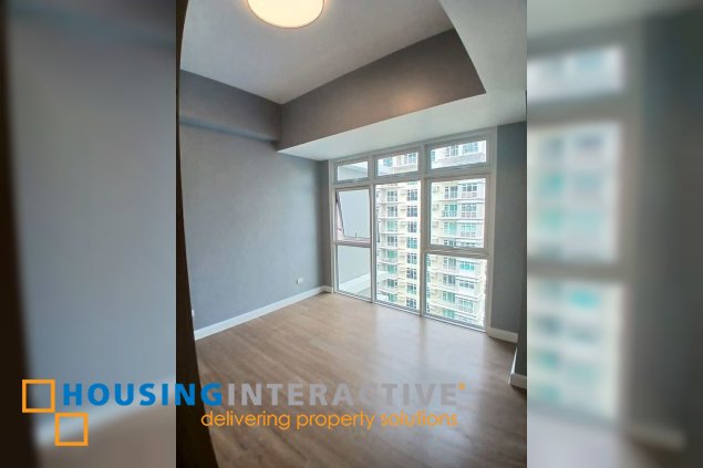 veranda at arca south 2br unit condo for sale